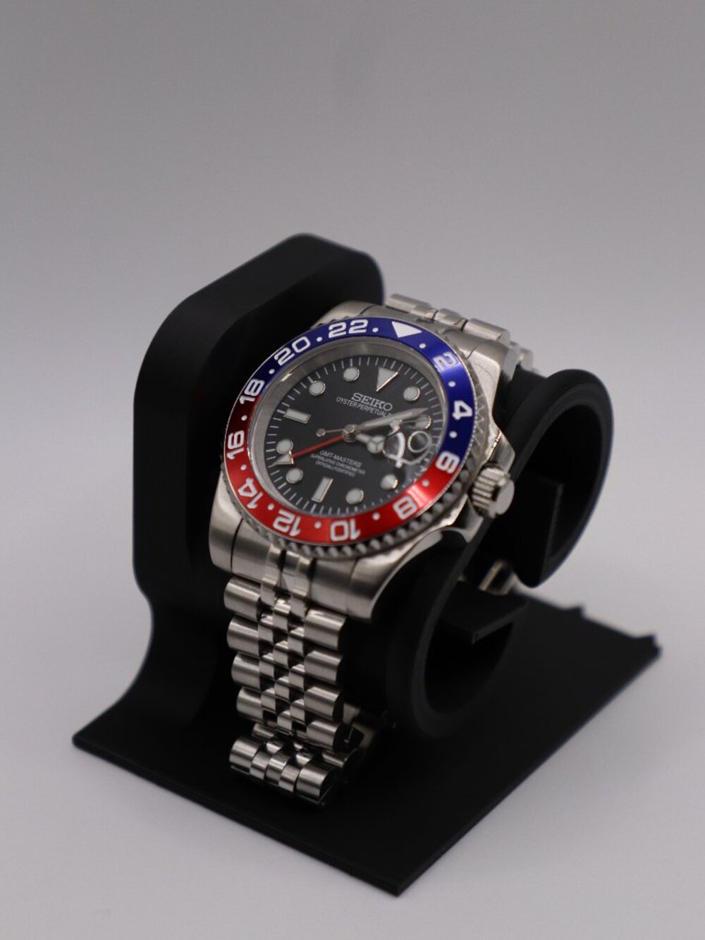 Seiko Mod Pepsi GMT – Black Dial | Exhibition Case Back | 40mm